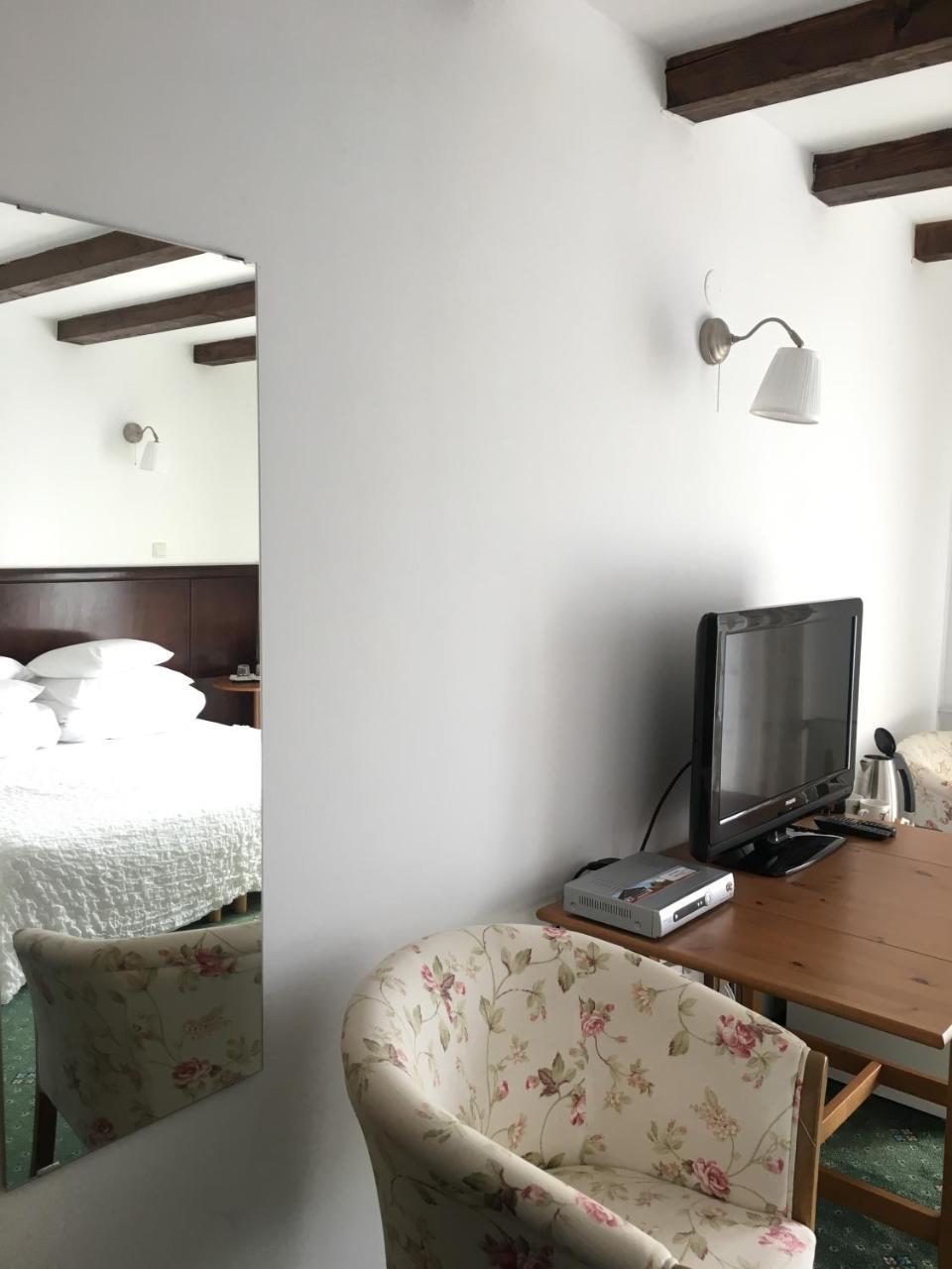 Pension Valentina Mînăstirea Humorului Exterior foto
