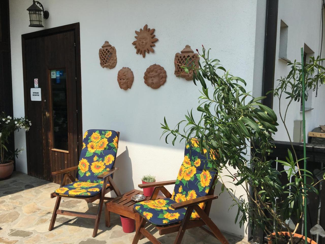 Pension Valentina Mînăstirea Humorului Exterior foto