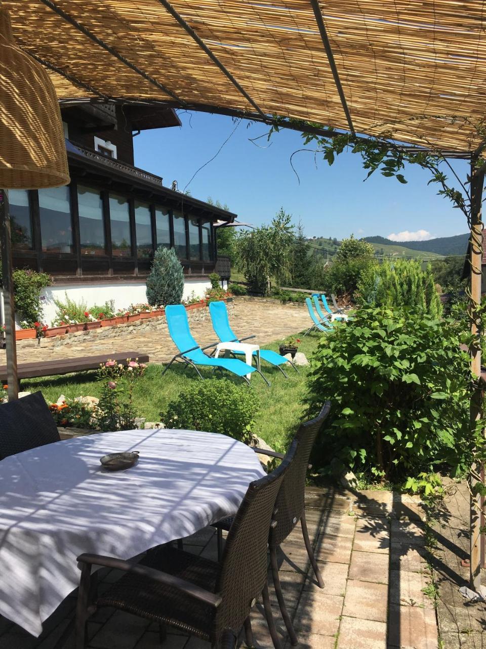 Pension Valentina Mînăstirea Humorului Exterior foto